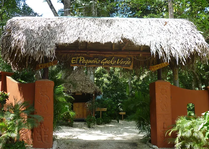 El Pequeno Gecko Hotel 3*