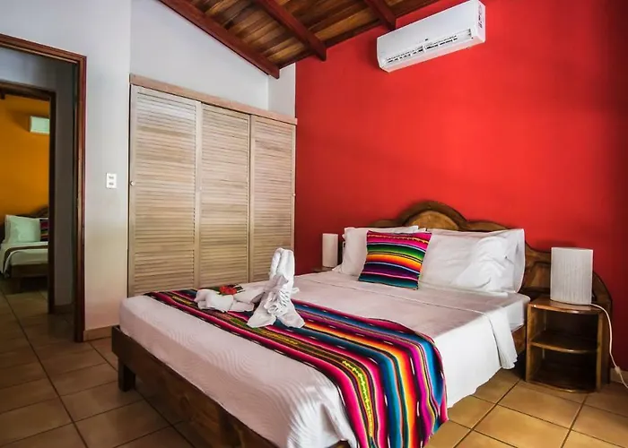 El Pequeno Gecko Hotel 3*